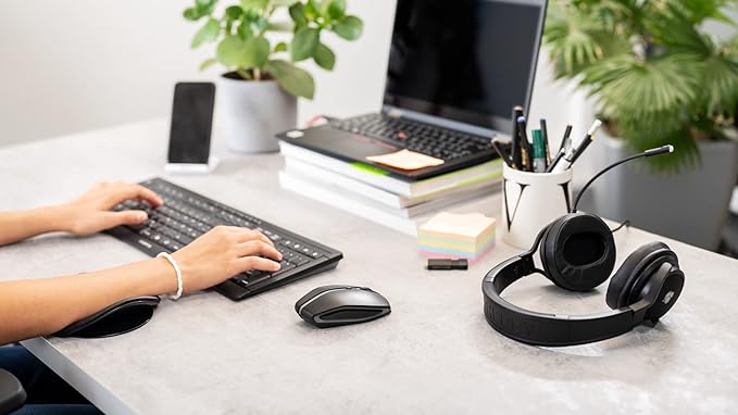 Cherry GENTIX BT Wireless Bluetooth Mouse, Multi-Device Function for up to 3 Devices, Switchable Resolution (1K/2K DPI), 7 Buttons and Scroll Wheel, Battery Operated (Black)