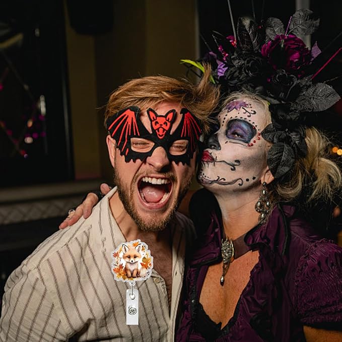 Cute Animal Badge Holders Fall Badge Holder with 360 Swivel Alligator Clip Acrylic Fox Badge Clip Designs Autumn Leaves Badge Reel ID Card Holders Name Card for Teacher Nurse Doctor Worker