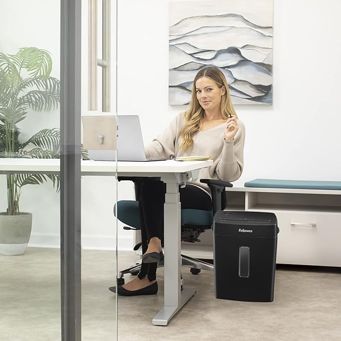 Fellowes P-40C 8 Sheet Cross-Cut Deskside Paper Shredder for Home Office