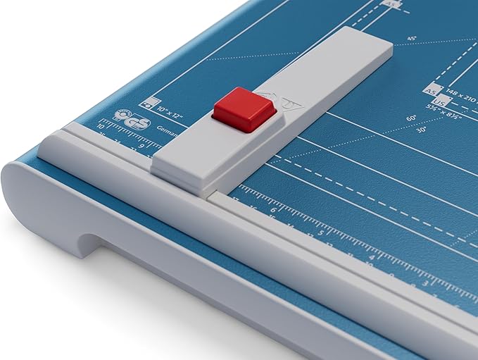 Dahle 533 Professional Guillotine Trimmer, 13" Cut Length, 15 Sheet Capacity, Self-Sharpening, Manual Clamp, German Engineered Paper Cutter