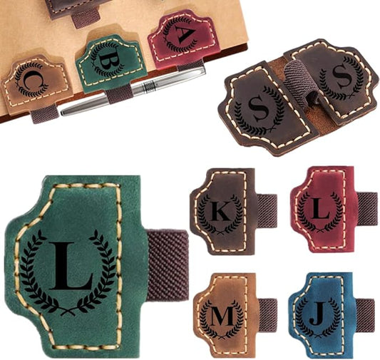 Custom Bookmark with Pen Holder with 26 Letters Personalized Magnetic Leather Book Mark, Customized Name Book Marker Clip with Initial for Men Women, Gifts for Book Lovers, Readers, (Green, L)