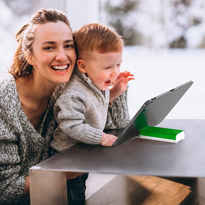 CLICK CLEAN Touchscreen Mist Cleaner, Screen Cleaner, All in One Screen Cleaner Spray with Microfiber and Phone Stand for All Phones, Laptop and Tablet Screens (Green)